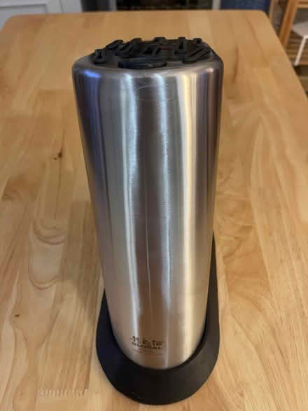 Photo of free Global knife block (without knives) (OX1 (Kennington)) #4