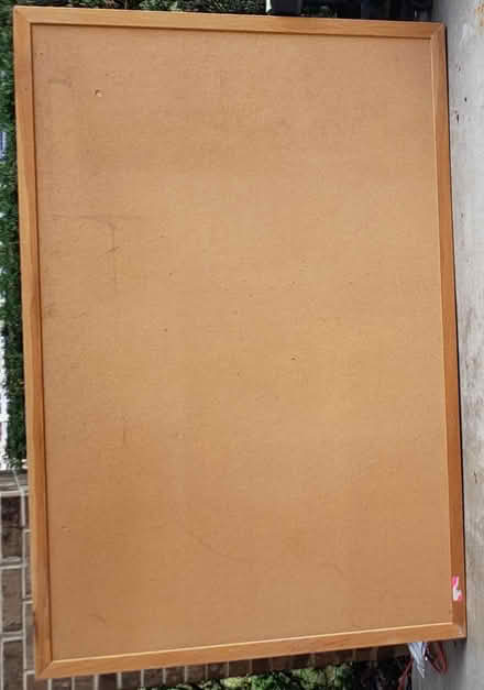 Photo of free Cork bulletin board (Dunham and Army Trail) #1