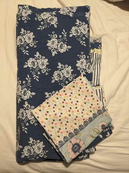 Photo of free Debenhams super king duvet set (Handsworth B20) #4