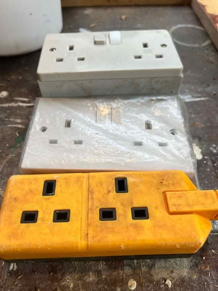 Photo of free Assorted electrical (Bookham KT23.) #1