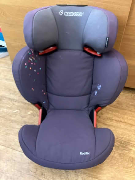 Photo of free Car seat, with isofix (Allerton L18) #1