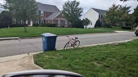 Photo of free Girls bike, pink (43868 Paramount Pl, 20152) #1