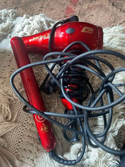 Photo of free Hair dryer and straighteners (E9) #1
