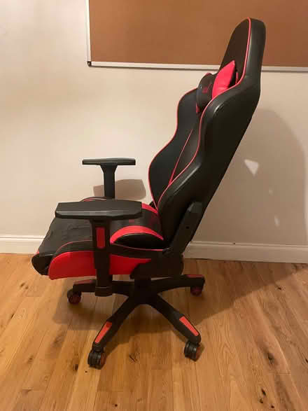 Photo of free Gamer swivel chair (New Malden KT3) #1