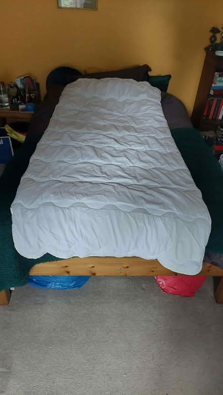 Photo of free Mattress topper. Single bed. (Low Fell NE9) #3