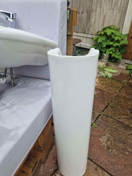 Photo of free Ceramic Bathroom Sink and Pedestal (Gidea Park RM2) #2
