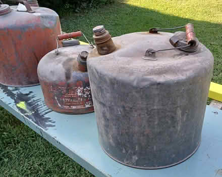 Photo of free vintage metal gas cans (Hurley (Hurley (loop road off of 209)) #1