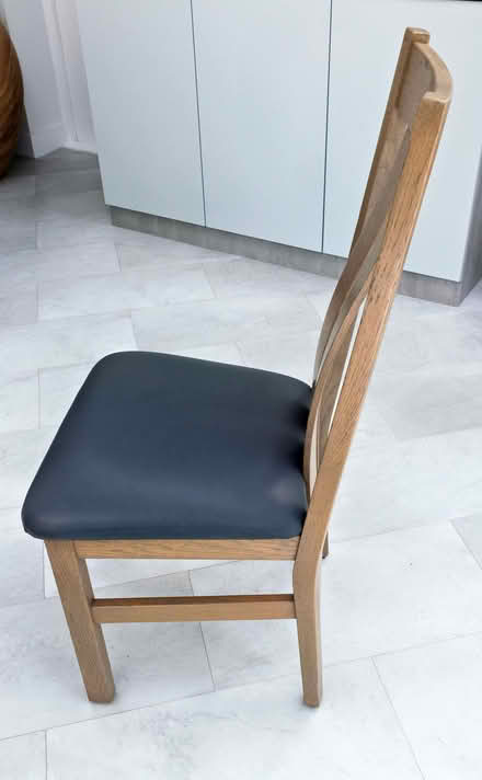 Photo of free Oak Dining Table and six chairs (Ham TW10) #2