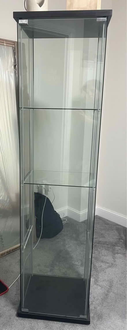 Photo of free IKEA glass door cabinet (Lu5 7AJ) #1