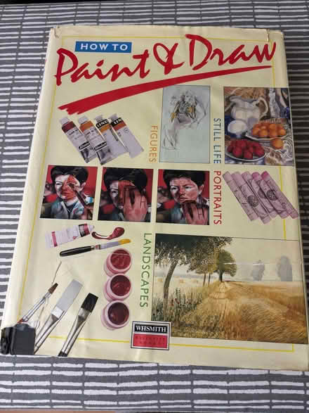 Photo of free How to paint and draw book (Ware SG12) #1