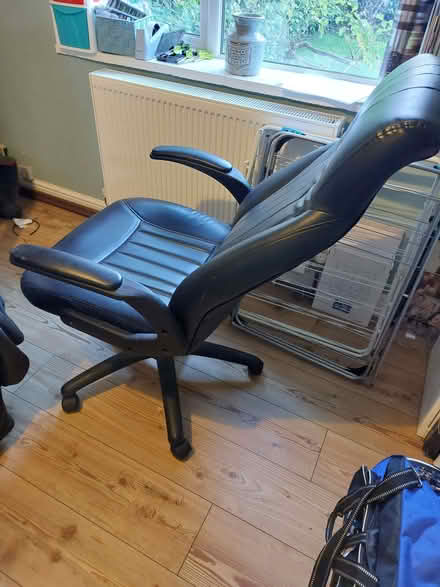 Photo of free Desk chair (Frithsden HP4) #1
