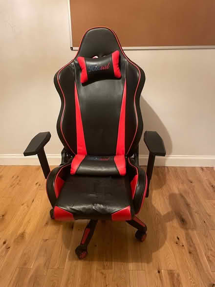 Photo of free Gamer swivel chair (New Malden KT3) #3