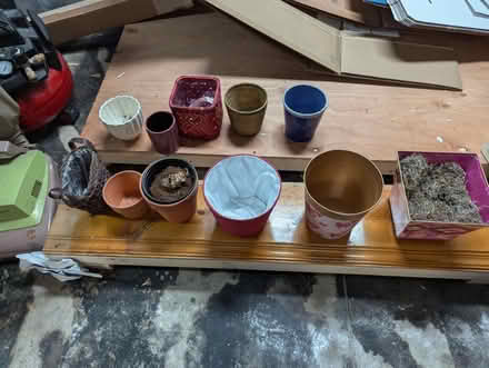 Photo of free Miscellaneous Garden Pots (Burlingame Easton Addition) #2