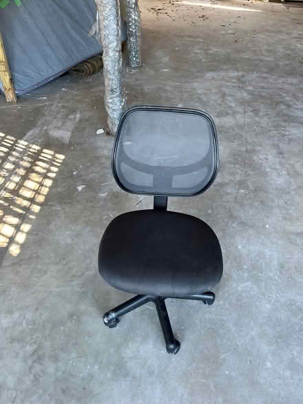 Photo of free Rolling office chair (Fairfield, CT (beach area)) #1