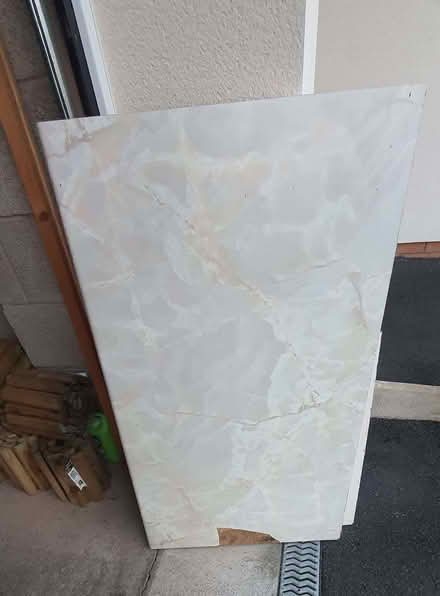Photo of free 600 x 1000 piece of 30ml worktop (Bolton le Sands LA5) #1