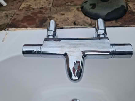 Photo of free P-Shaped Bath with Accessories (Gidea Park RM2) #4