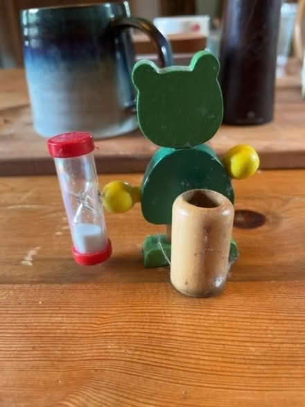 Photo of free Frog toothbrush timer and stand (Upperthorpe S6) #2