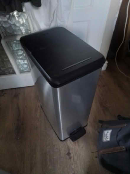 Photo of free Pedal bin (Grenoside S35) #1