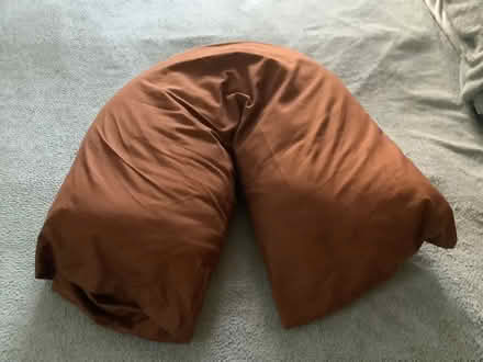 Photo of free Yoga mat, v-pillow, heatable wet wipes (Blacklands TN34) #2