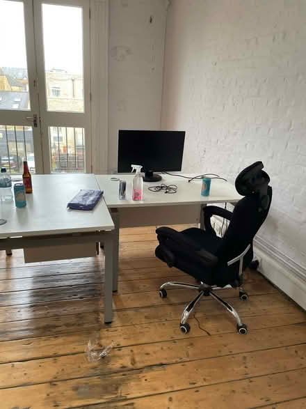 Photo of free 2 small white desks with drawers (SE19) #1