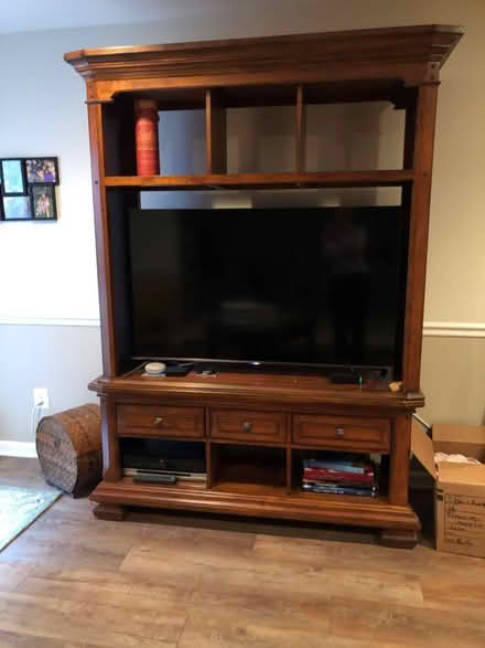 Photo of free Display or TV cabinet (Cockeysville) #1