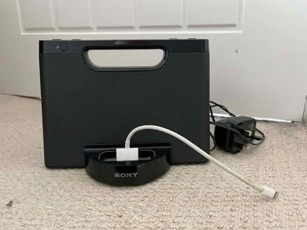 Photo of free Portable Speaker Dock for iPhone (Trench Road TN10) #1