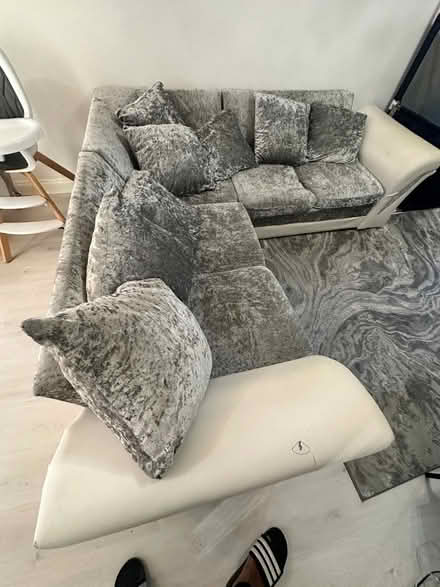 Photo of free L shape corner sofa (LU5) #3