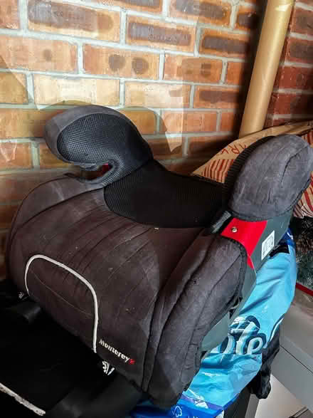 Photo of free Kid booster seat (Gateford S81) #1