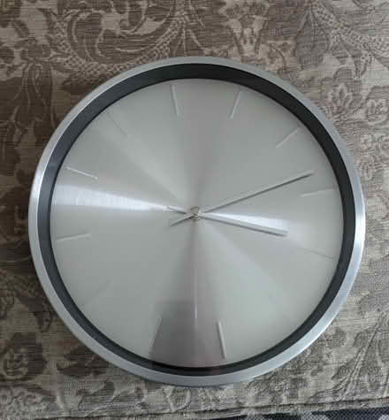 Photo of free Wall clock (Perth PH1) #1