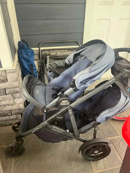 Photo of free Double stroller (Hillcrest, SE DC) #1