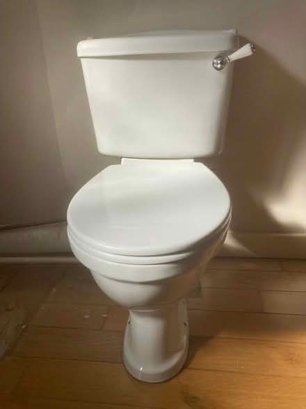 Photo of free Bathroom suite (Willaston CW5) #3