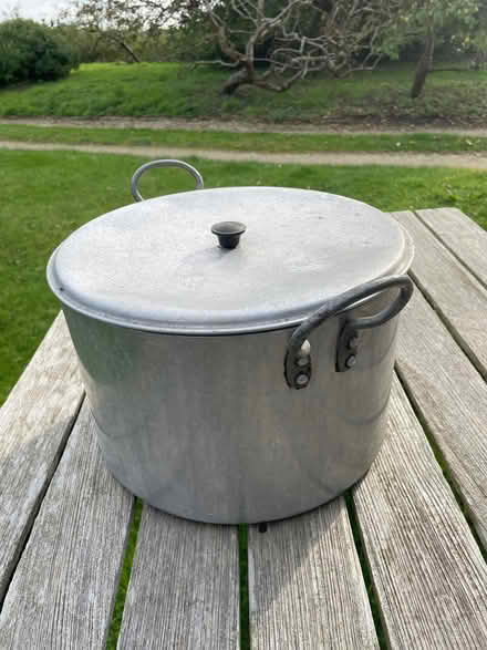 Photo of free Large boiling pan and lid (Bletchingdon OX5) #1