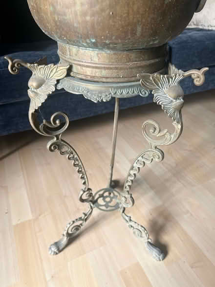 Photo of free Ornate Brass Pot (Kennington SE11) #3