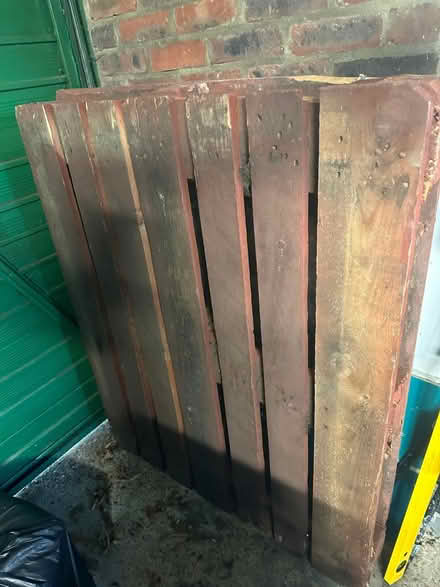 Photo of free Big pallet (CR0) #1