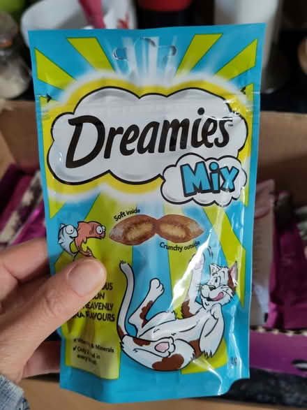 Photo of free Cat food and biscuits (Hollingbury BN1) #3