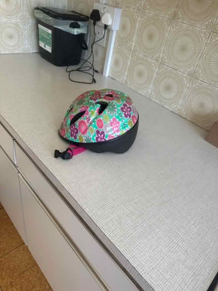 Photo of free Girls helmet (CR0) #2