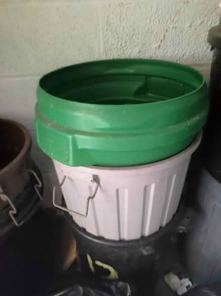 Photo of free large bins (ruislip HA4) #2