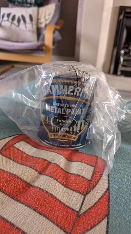 Photo of free Hammerite black metal paint (Bromborough Rake, CH62) #1