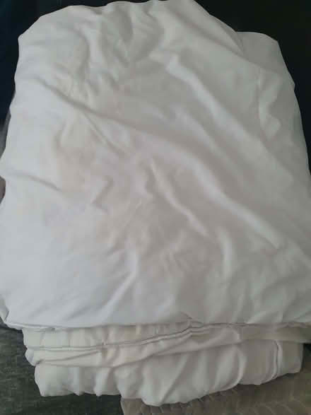 Photo of free King size duvet in good condition (Eastbourne BN21) #1