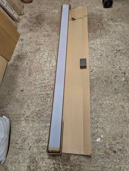 Photo of free Pair of 5ft single diffusers (West Wickham, BR4) #1