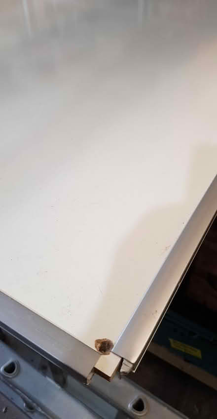 Photo of free Dry white board for messages etc (Carlton/Gedling NG4) #1