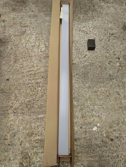 Photo of free single 4ft diffuser (West Wickham, BR4) #1