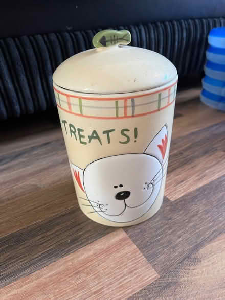 Photo of free Cat treats jar (Braintree CM7) #1