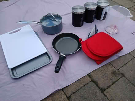 Photo of free Various Kitchen Items (Bearsted) #1