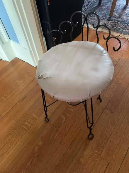 Photo of free vanity chair (west cambridge) #1