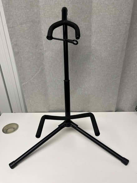Photo of free Guitar stand (Hove BN3) #1