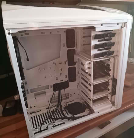 Photo of free NZXT Phantom 530 (PC Chassis - see description) (Altofts WF6) #3