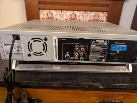 Photo of free Sanyo VHS to DVD recorder (Hatchford, nr Cobham KT11) #4