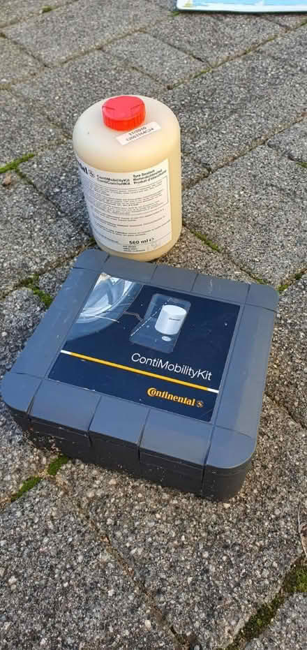 Photo of free Emergency tyre fill (Fetcham KT22) #1