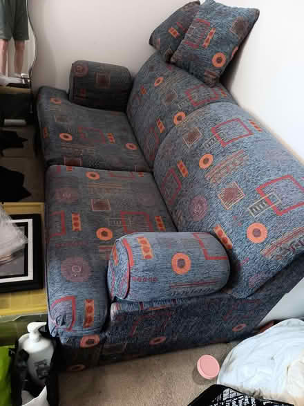 Photo of free Pull out couch (Erin mills and burnhamthorpe) #1